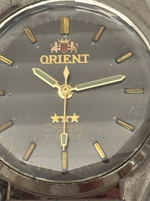 Наручные часы Orient Three Stars Crystal Quartz водонепроницаемые