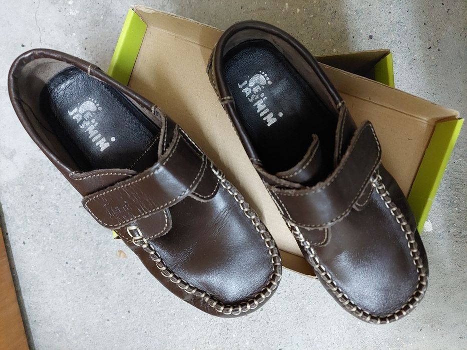 Sapatos rapaz 32