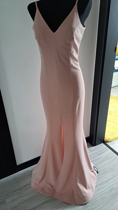Sukienka długa pudrowa rozmiar 38