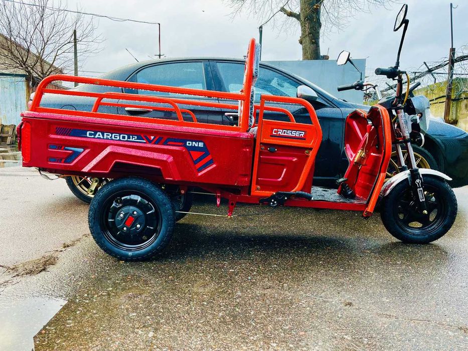 Грузовой трехколесный электро скутер Crosser Cargo 12 1000 W/32Ah TR5