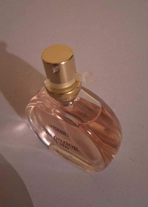 Perfume Amazing Life