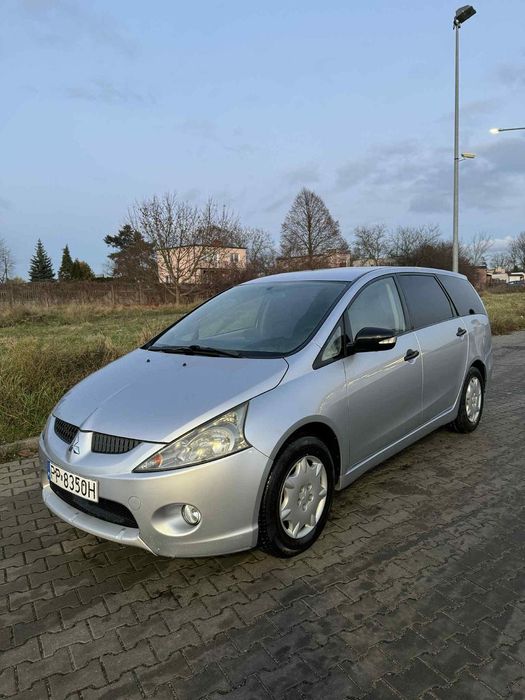 Mitsubishi Grandis Mitsubishi Grandis poj. 2378, 2008 rok benzyna hak