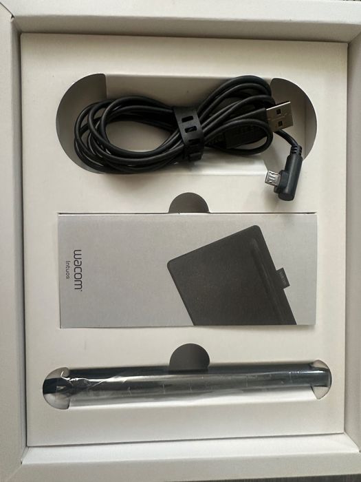 Wacom Intuos s графічний планшет в ідеальному стані