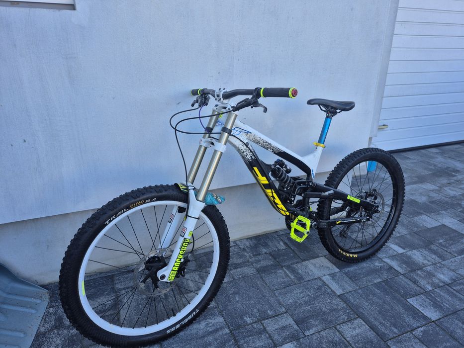 Продам велосипед yt tues