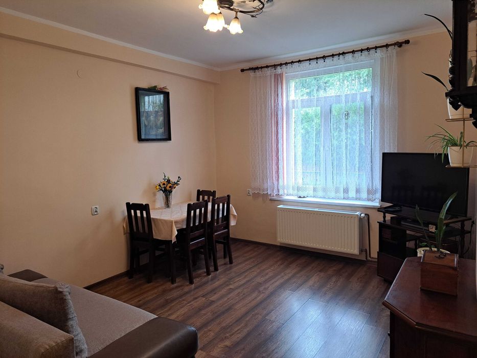 Funkcjonalne mieszkanie z garażem