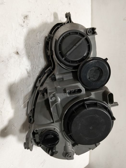 Farol Mercedes c w203 ótica esquerdo 2004