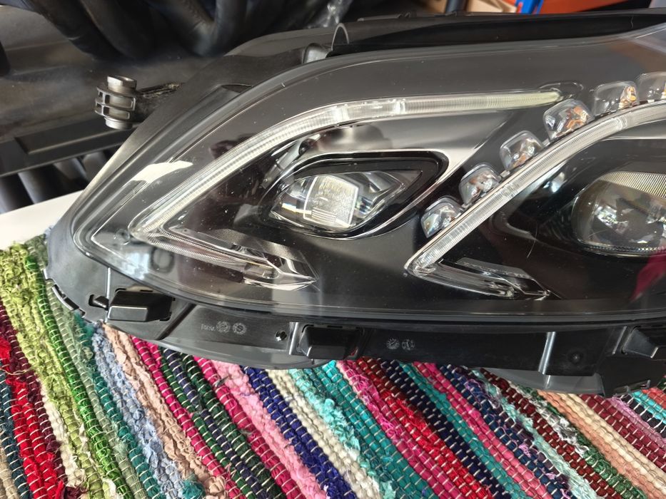 Farol esquerdo full Led ILS MERCEDES classe E w212 facelift