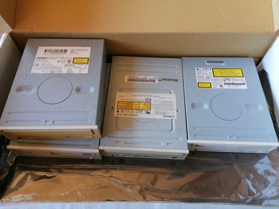 Equipamento informatico antigo