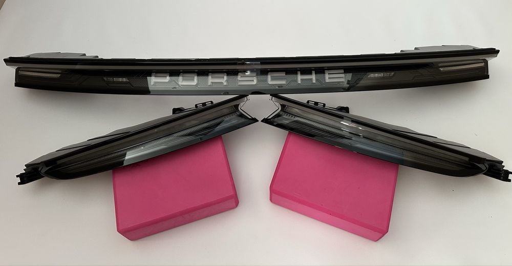 Porsche Taycan 9J0 Cross Sport Turismo фонарі фари стоп оптика задня