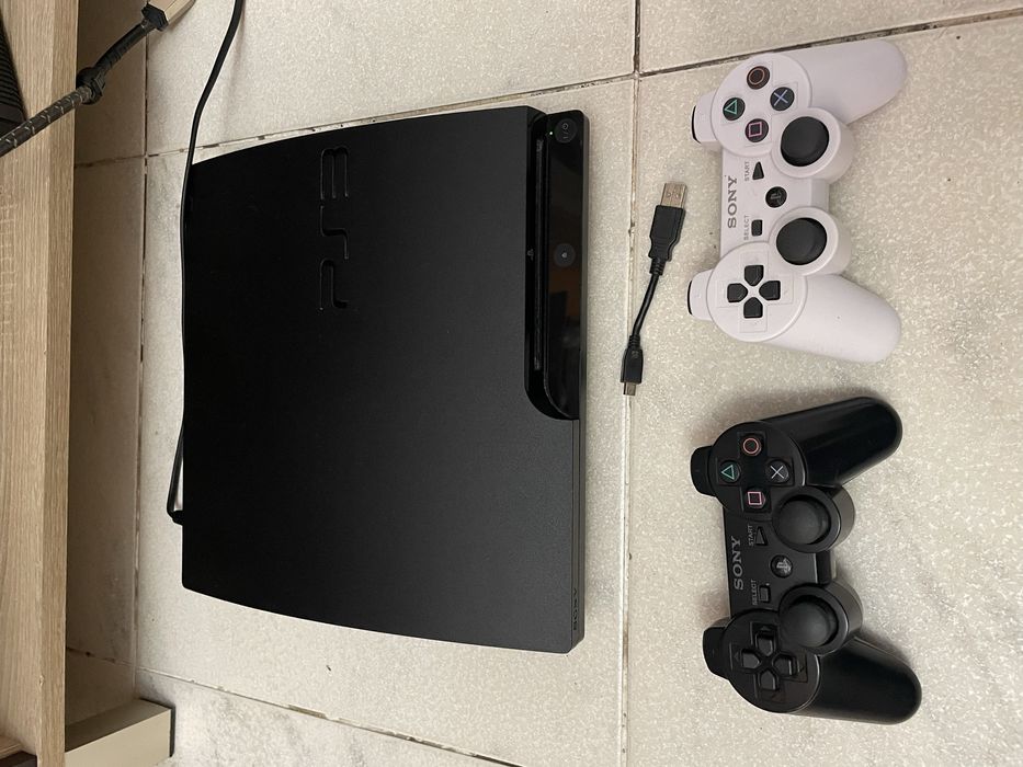 PS3 Slim 500GB 12 Jogos 2 Comandos Dualshock
