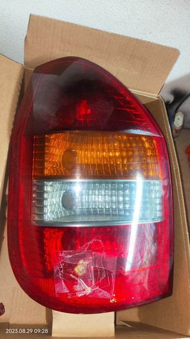 ZAFIRA 2002- Farolim Esquerdo/Direita. 30€Cada