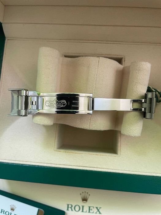 Rolex Submariner Date 116610LV 2019 Full Set (HULK)