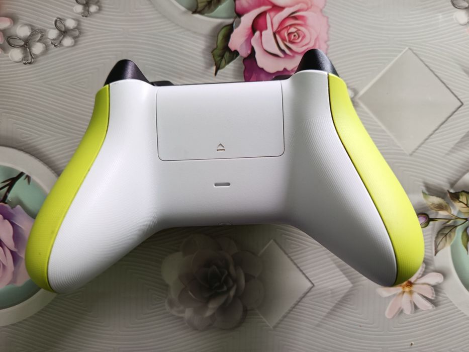 Продам геймпад  Wireless Controller for Xbox One