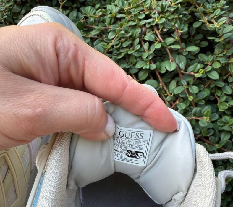 Кросівки Guess Belluna