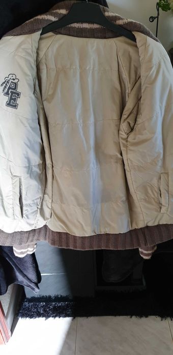 Casaco Homem T: S; reversível Cor: verde seco e bege