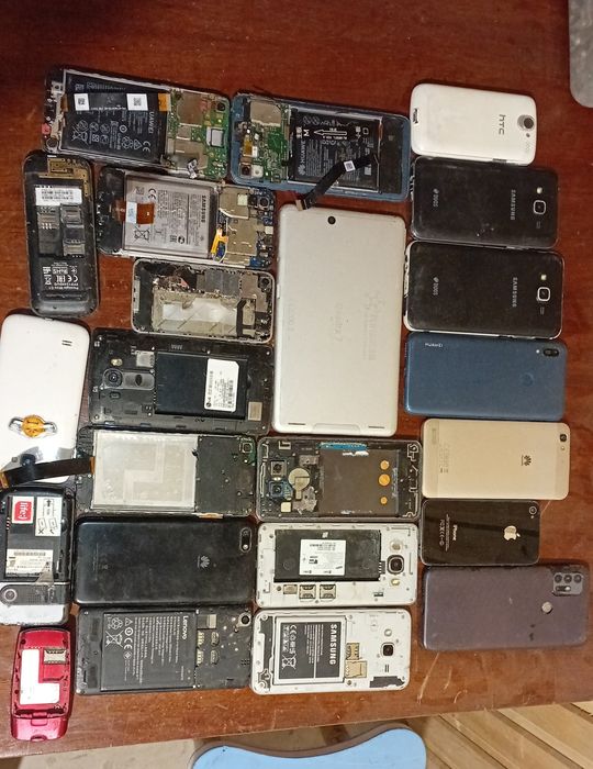 Телефони бу на запчастини