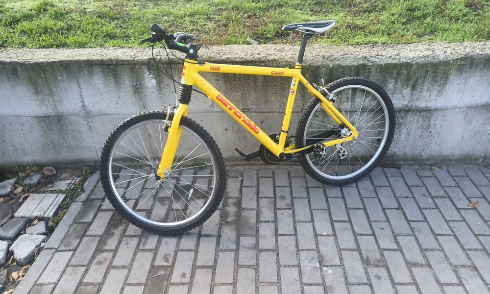Cannondale F600 マウンテンバイク イエロー Cannondale F600 USA: 8 600 грн. - Велосипеды Днепр на Olx