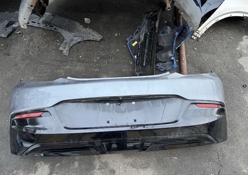 Задний бампер Chevrolet Volt 2 usa