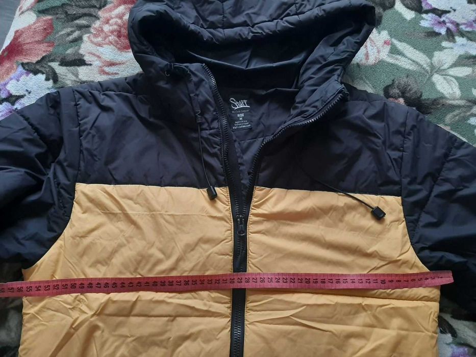 зимова куртка STAFF