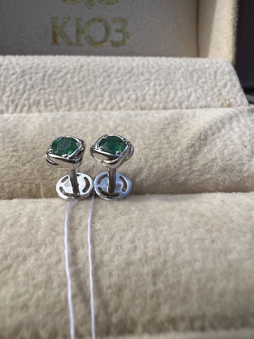 Золоті пусети зі смарагдами#Гвоздики з натуральными изумрудами# кюз