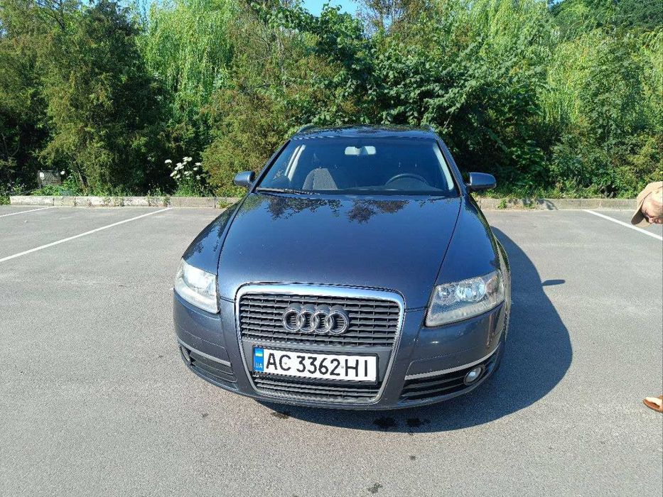 Автомобіль Audi A6