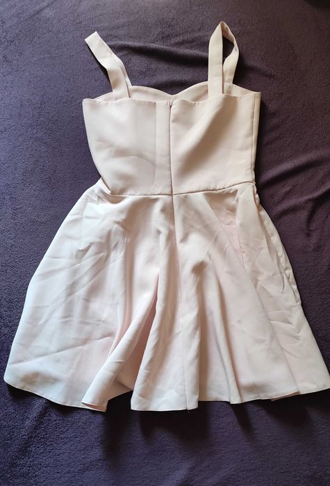 Krótka sukienka pudrowy róż Talya