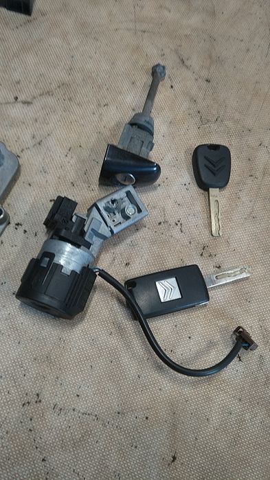 ) Citroen C4 Picasso zestaw startowy stacyjka kluczyk komputer 1.6 HDI