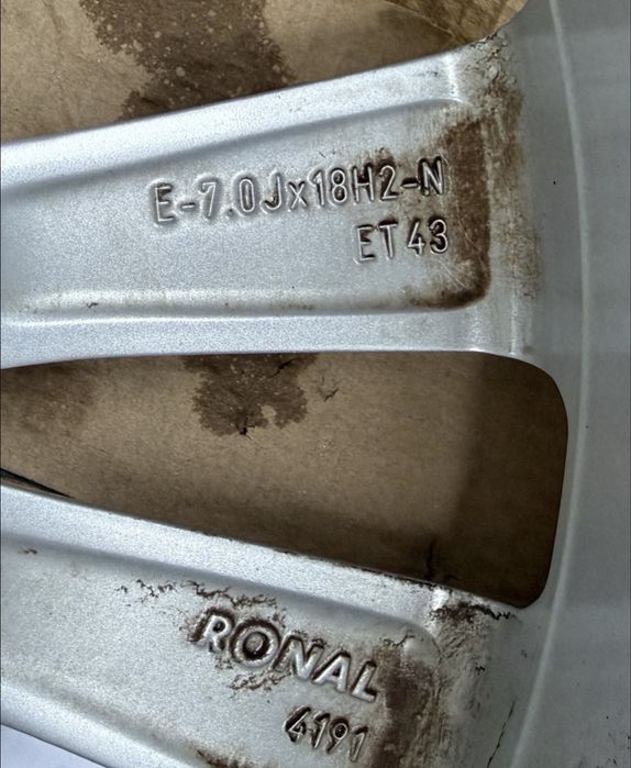 Диски 18 8j 120/5 шини bridgestoune 255 55 18