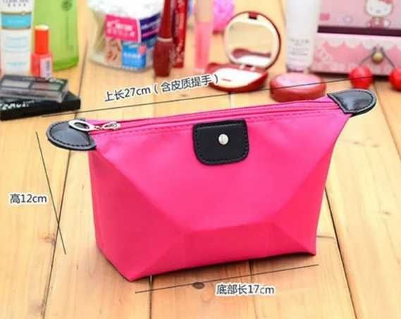 Маленькая корейская косметичка