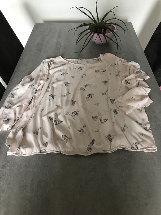 Cienka bluzka w motyle