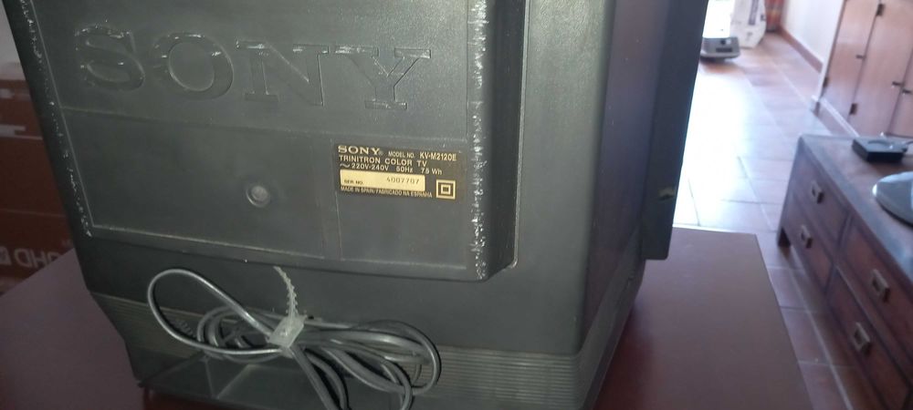 Televisor SONY Black Trinitron 21"/53CM VINTAGE