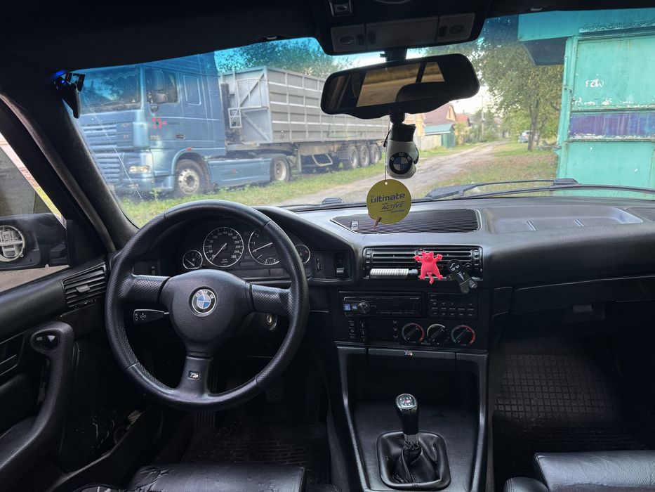 Bmw e34 (bmw 5 series 1991)