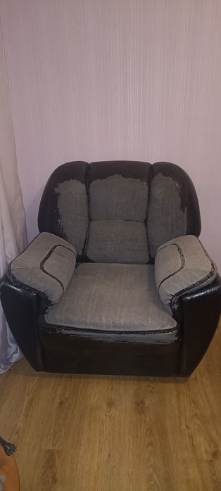 Крісло з диваном