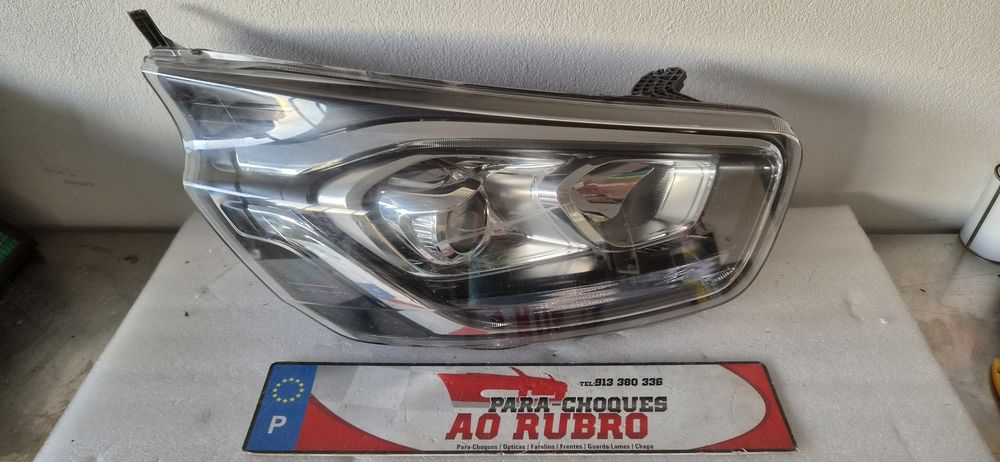 Farol ford transit custom-tourneo direito facelift 2018/2023