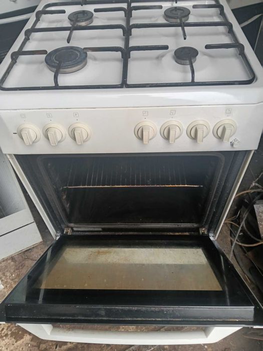 Газова плита б/у "Beko"