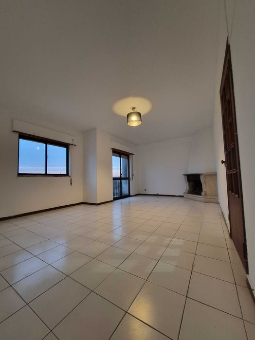 Apartamento T3 Marinha Grande para arrendamento