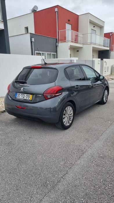 Peugeot 208 1.2 VTI
