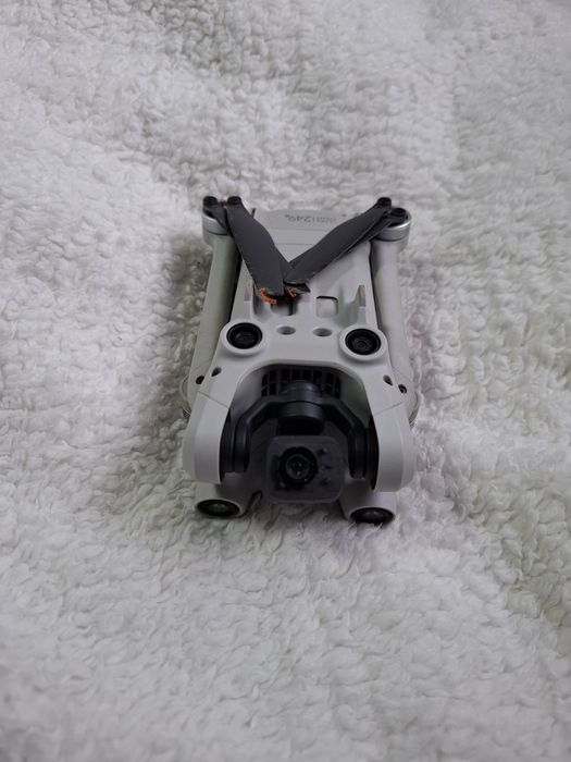 Квадрокоптер DJI Mini 3 Pro