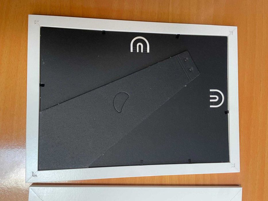 3 Porta-retratos IKEA 21x30 cm – Novos