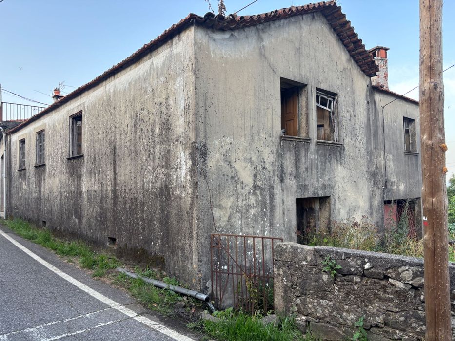 Casa em pedra para restauro