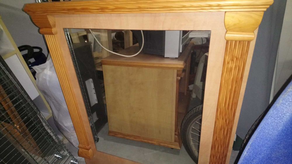 Espelho grande bem cuidado Madeira Maciça