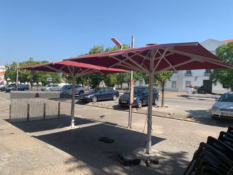 Chapéus de sol quadrados, para esplanada, dois (2)