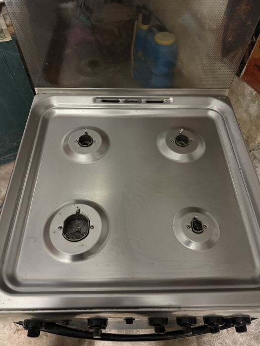 fogao a gaz  parte do forno nunca usada !!!