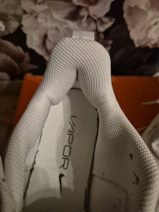 Buty Nike raz założone