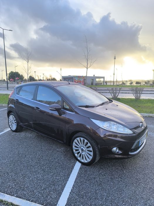 Ford fiesta 1.25 Titanium full extras