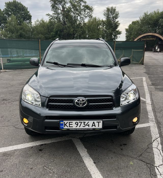 Продам Toyota RAV4 2007г автомат  2,0 газ/бензин