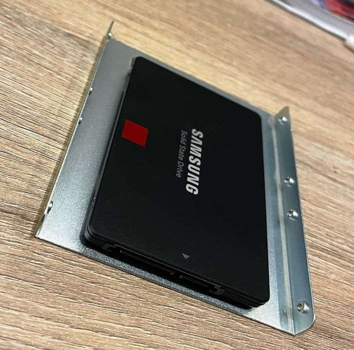 Перехідник адаптер кронштейн 2,5-3,5 дюймів SSD диск HDD металевий