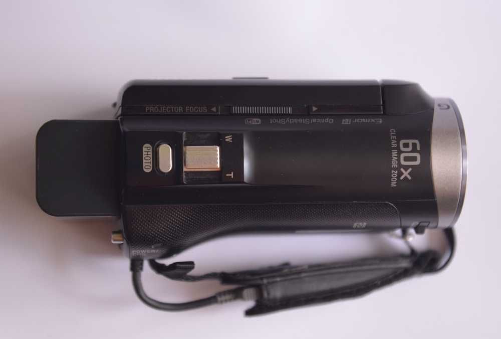Kamera HD Sony HDR-PJ330 z projektorem Czarna