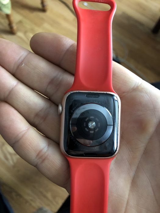 Наручные часы apple watch 4 44mm gold