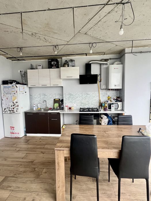 Продаж 2-кім. квартири 70м2 5 хв до Вікторії Гарденс 5 хв